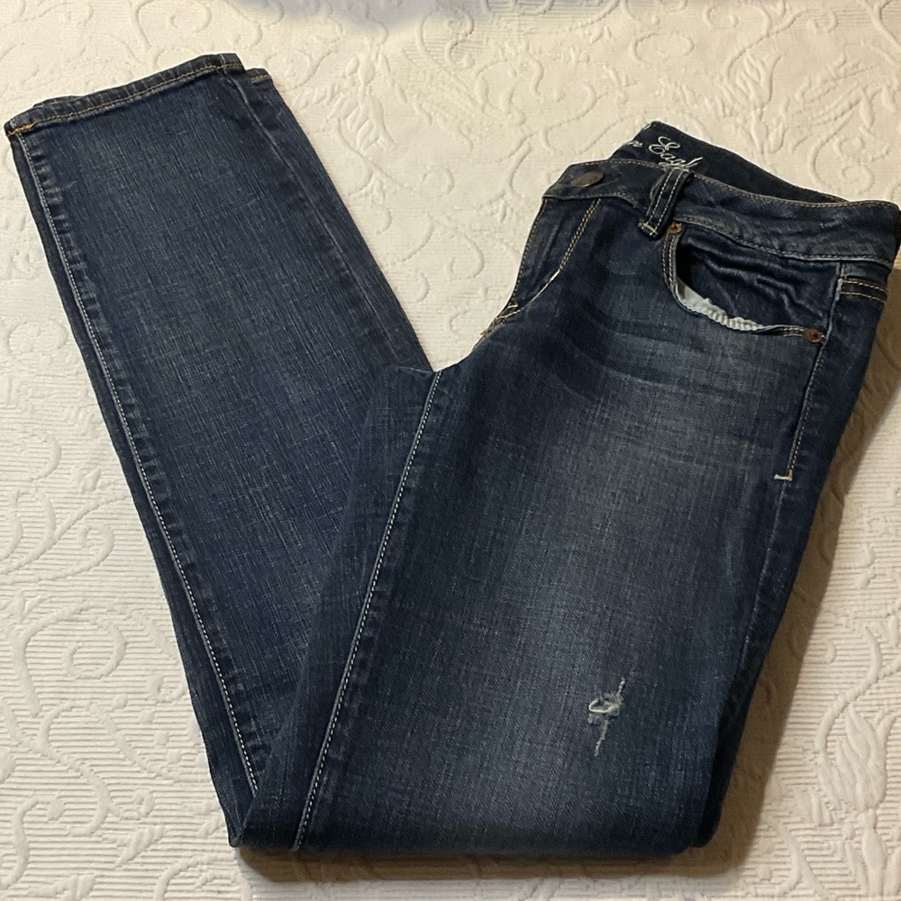 American Eagle Outfitters Women's Skinny Jeans - Dark Blue Wash Distressed.